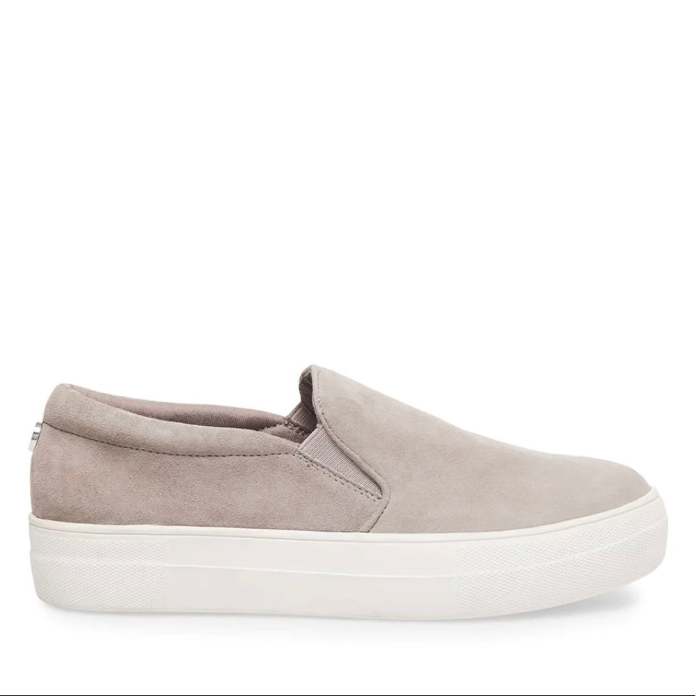 Steve Madden Gills Grey Suede Shoes
